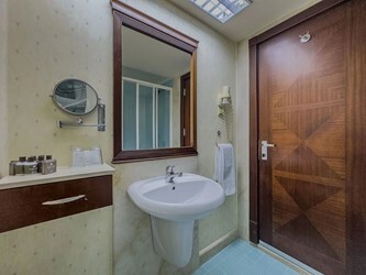 Standard Club Room