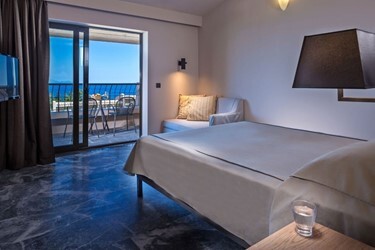 Family Bungalow Suite 2 Bedrooms Sea View