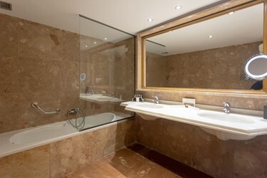 Suite 1 Bedroom with Sea View