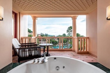 Deluxe Spa