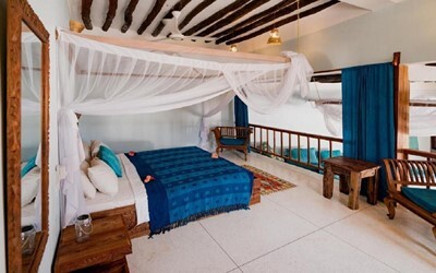 Family Pool Bungalow