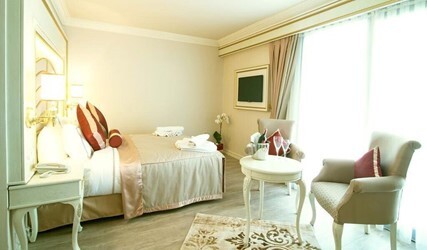 Deluxe Single Room with Balcony