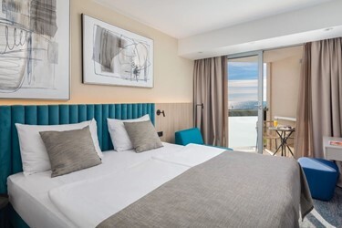 Superior double room with sea view balcony