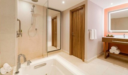 Premium Family Suite