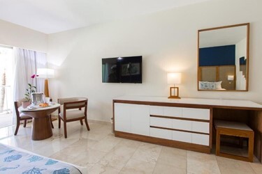 Junior suite premium tropical view