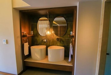 Superior Jacuzzi Room