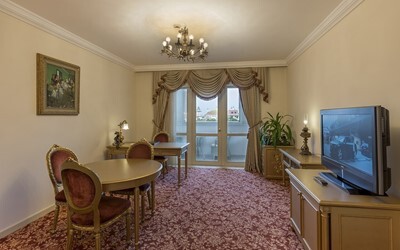 Royal King Suite