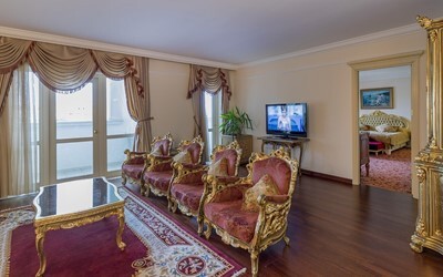 Royal King Suite