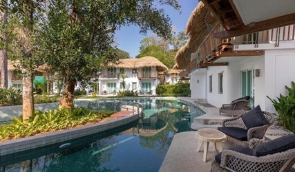 Grand Deluxe Lagoon Pool Access Room