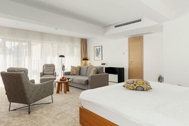 LUX SUITE SV