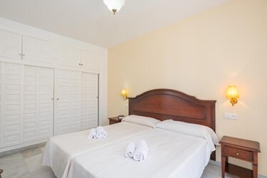 2 Bedroom Apartment With Terrace and Sea View