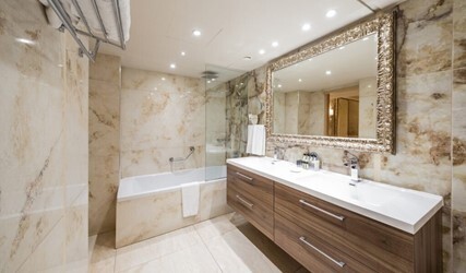 Queen Suite Inland View