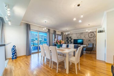 3 Bedroom Apartment Sea View