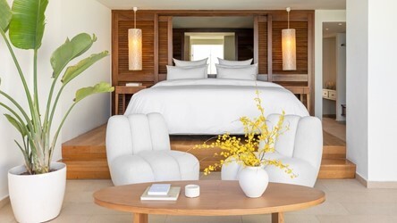 Amirandes VIP 2-Bedroom Suite With Gym & Private Pool with Sea View
