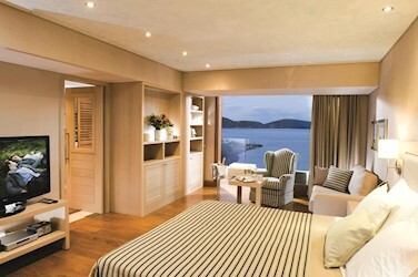 Deluxe Hotel Suite Sea View