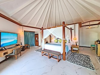 Beach Suite with Pool