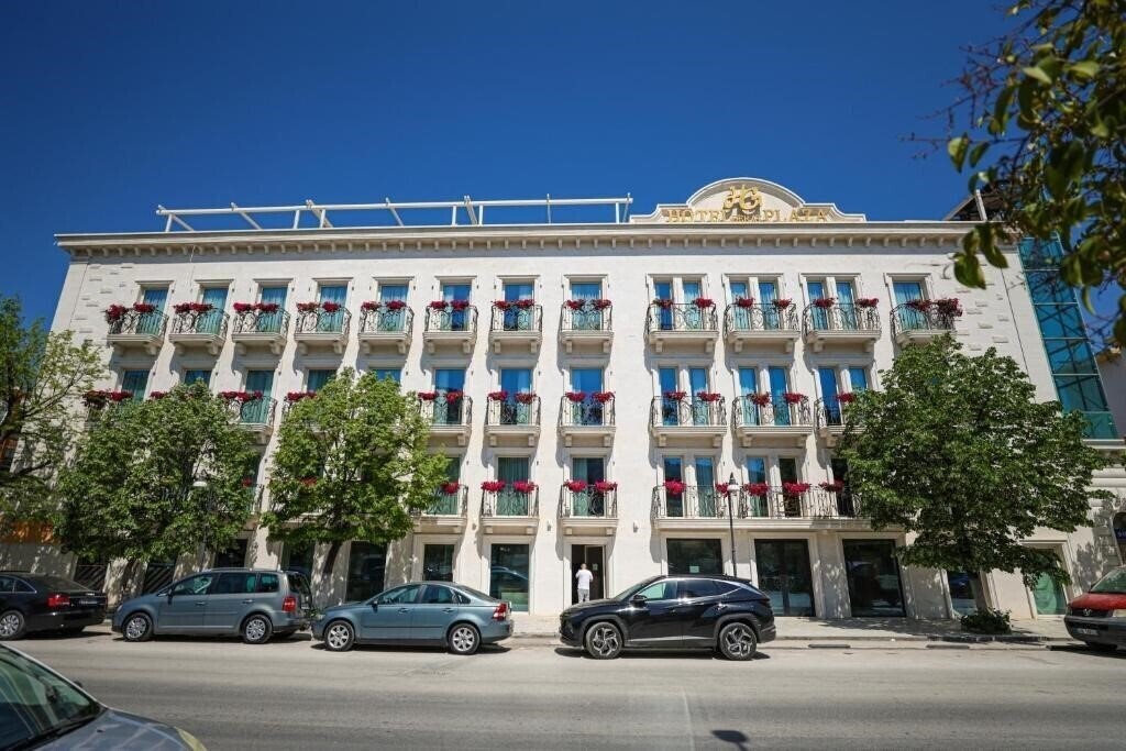 Фотографія Hotel Piazza 3*