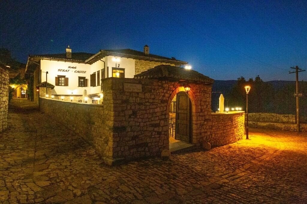 Obraz Berat Castle Hotel (ex. Hotel Berat Castle, Berati Castle Hotel) 4*