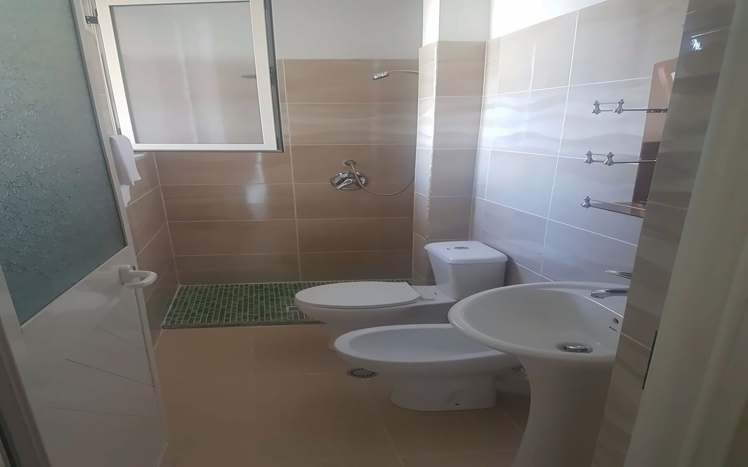 Zdjęcie Mali I Robit Vila 3*