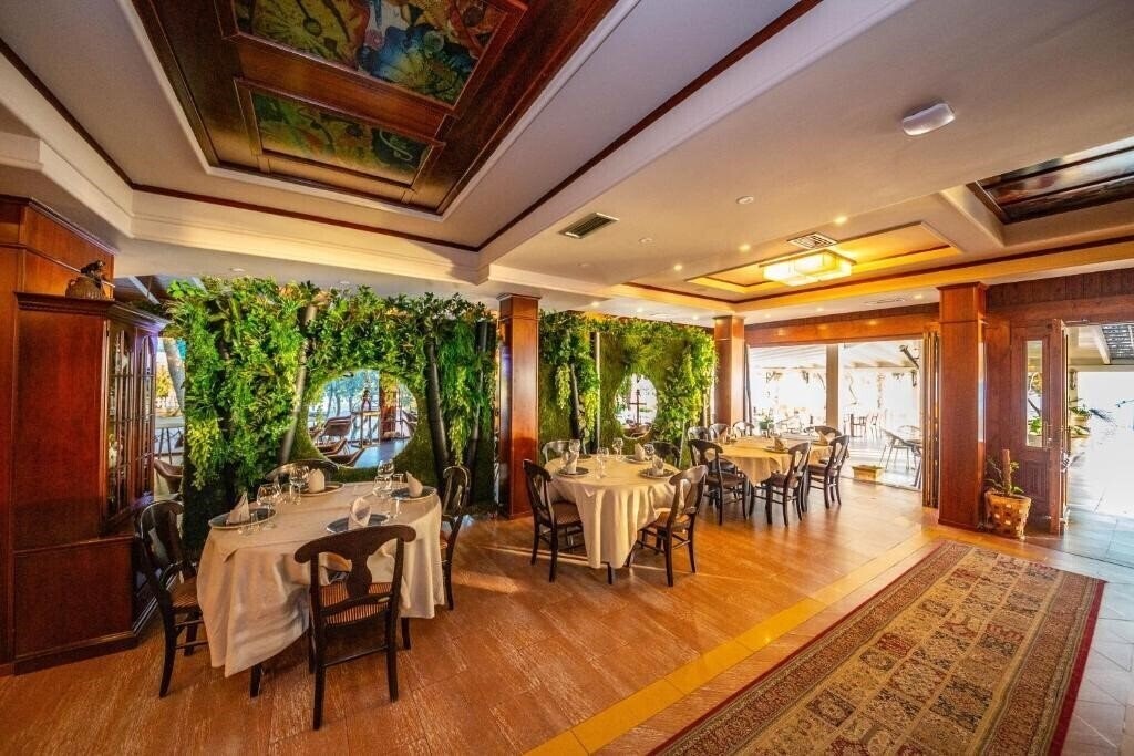 Картинка Majestic 4*