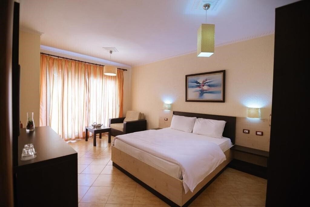 Отель Ibiza Hotel 3*