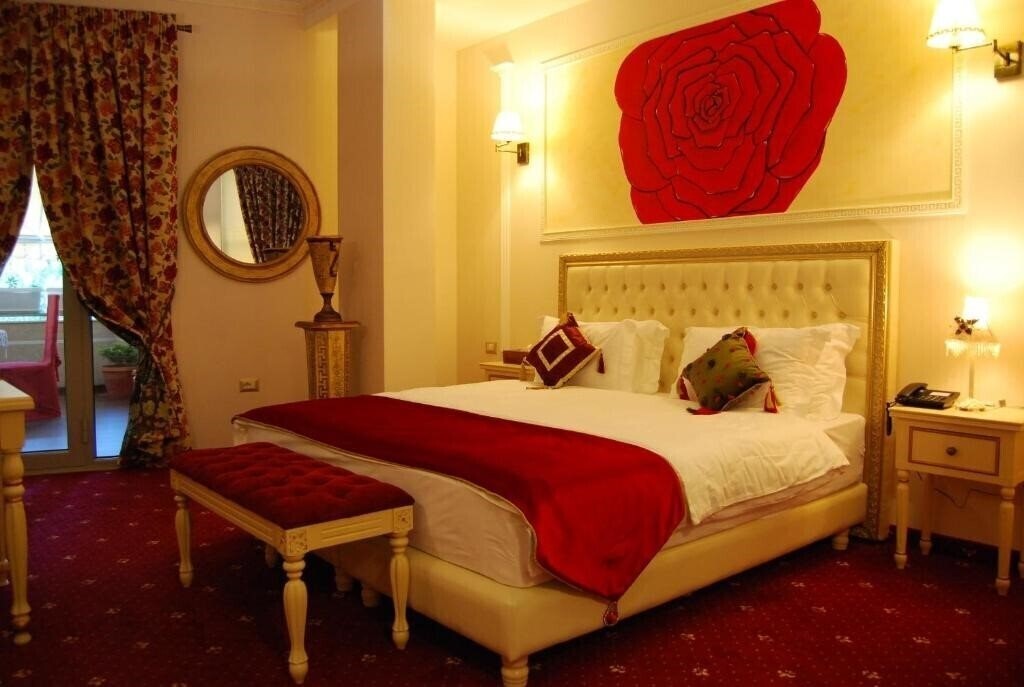Отель 2 Kitarrat Hotel Boutique & Spa 4*