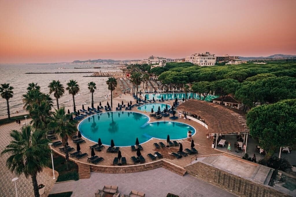 Zdjęcia Prestige Resort (ex. Prestige Hotel) 5*