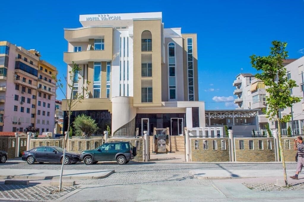Отель Hotel Vila Koral 4*