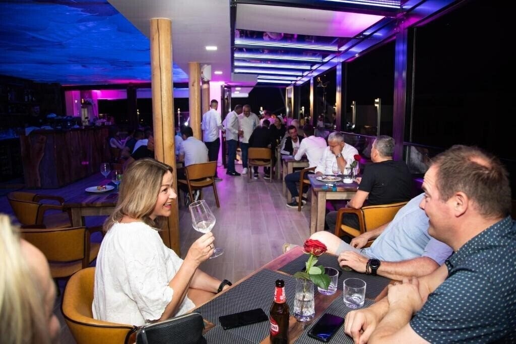 Zdjęcie Vila One Beach Hotel 4*