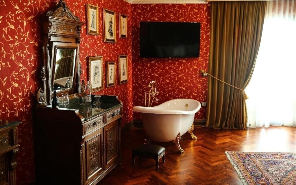 Отель Hotel Epidamn Boutique & SPA 4*