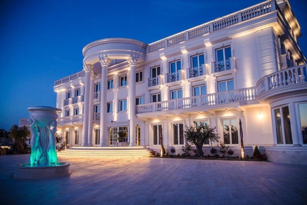 Marina Bay Luxury Resort and Spa Албания