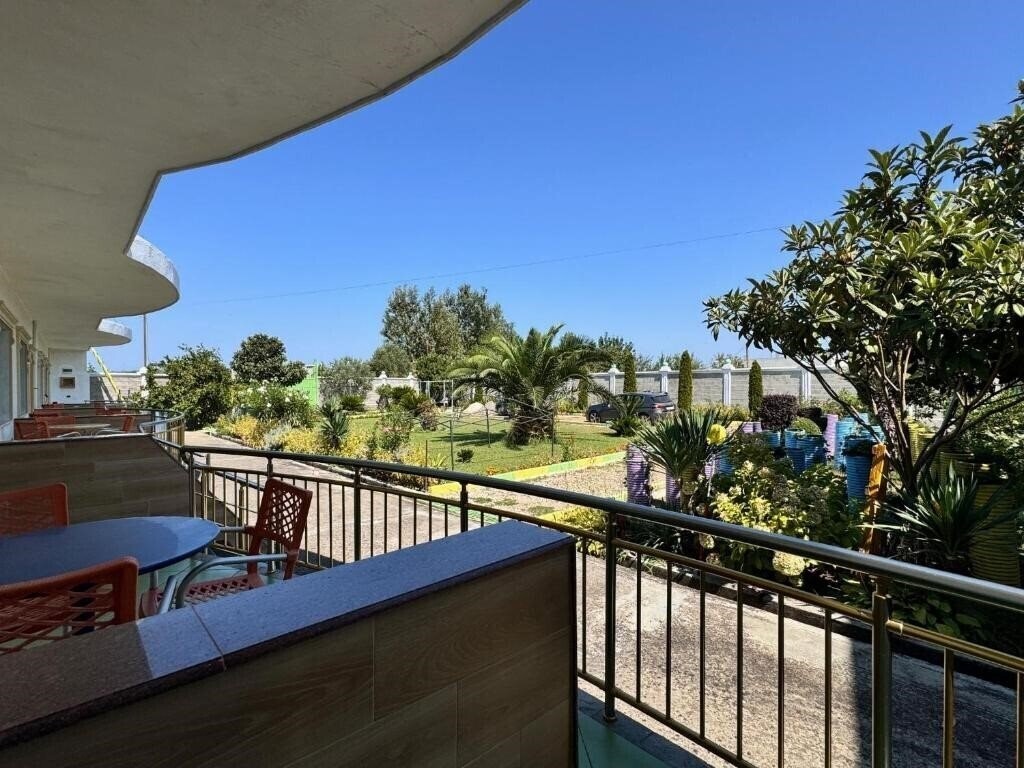 Отель Apartments Ponari 2*