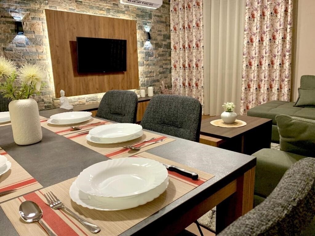 Zdjęcie Eka Luxury Apartments апартаменты