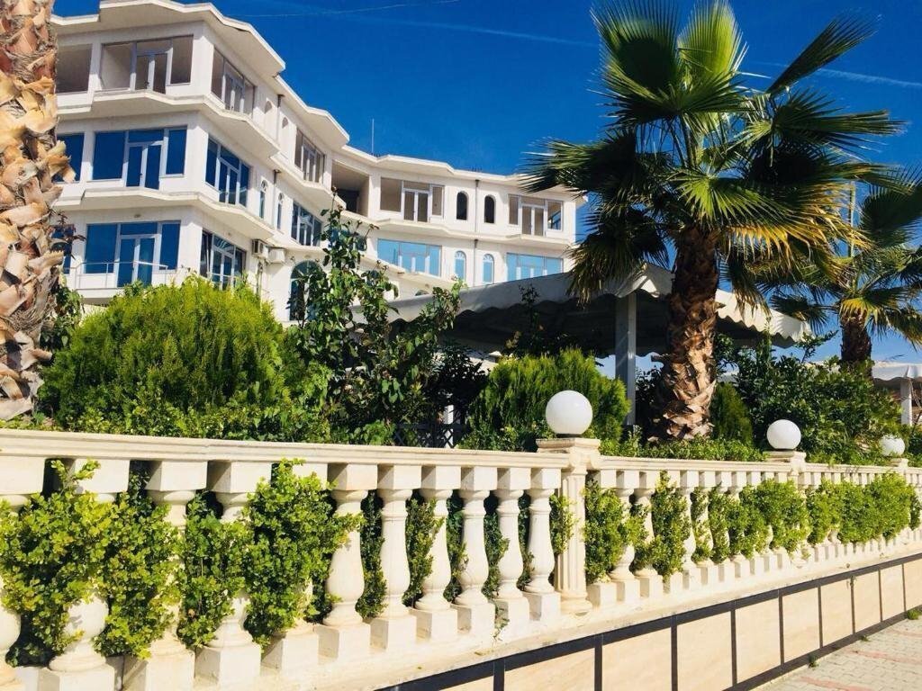 Hotel Fari Hotel 3*