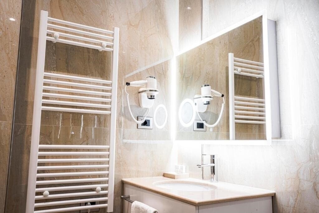 Фотографія Amfora Hotel & SPA 4*