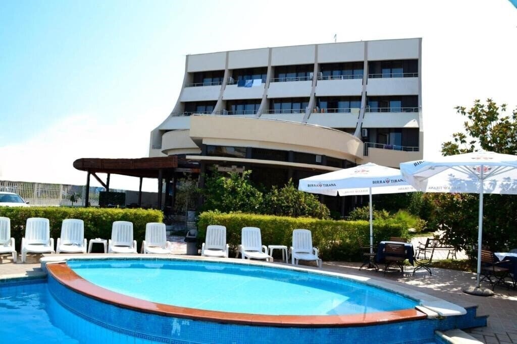 Отель Hotel Akropoli 4*