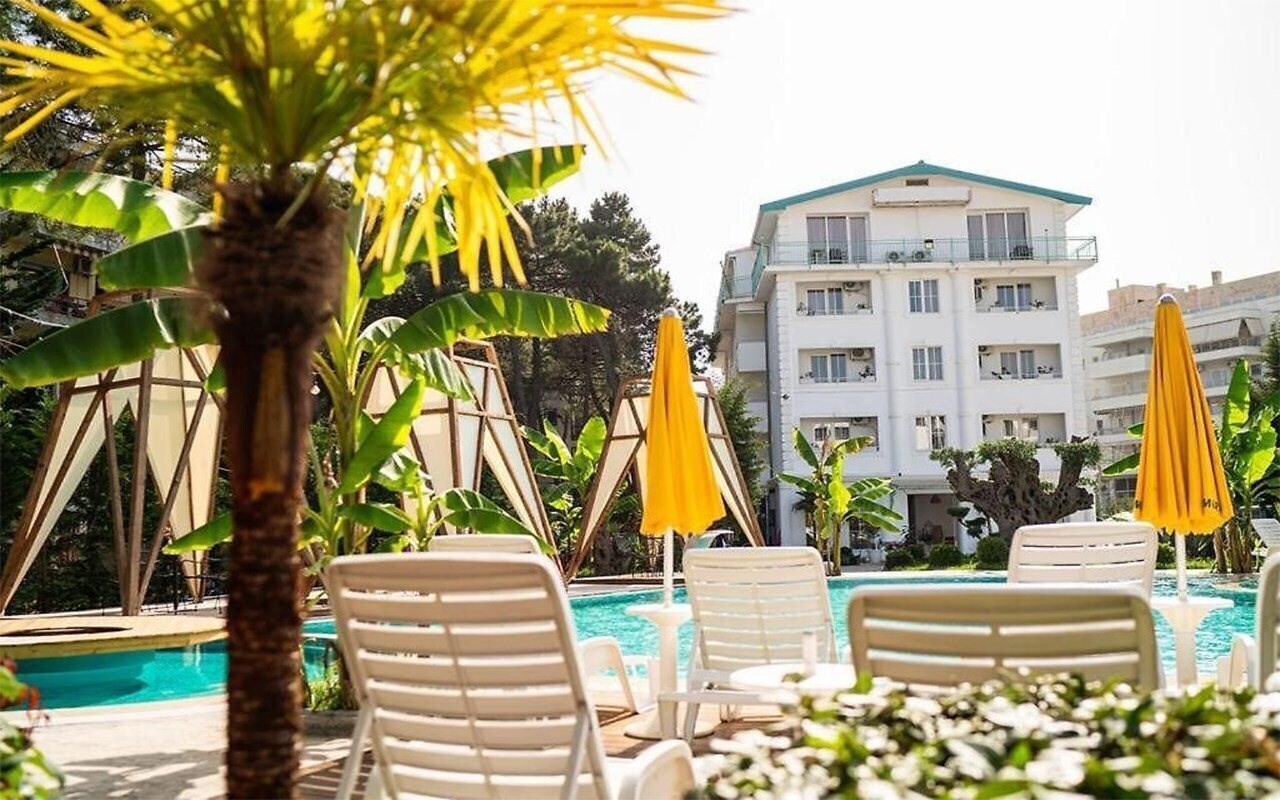 Zdjęcie Garden Palace (ex. Garden Palace Hotel Golem) 4*