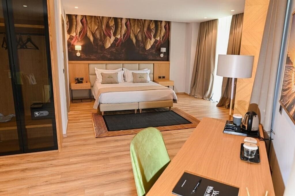 Zdjęcie White Hill 4*