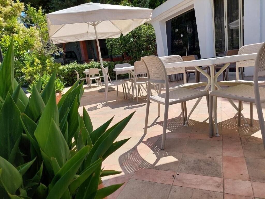 Zdjęcie Hotel Nacional (ex. Nacional Hotel Durres) 3*