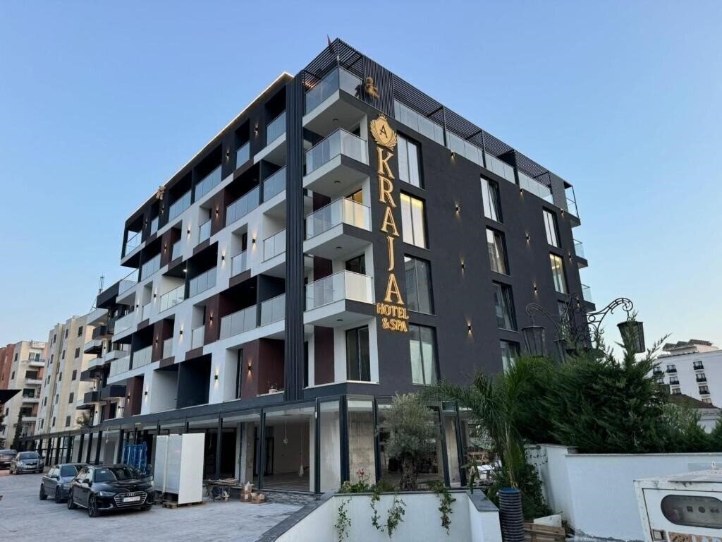 Отель Hotel Kraja Golem 4*