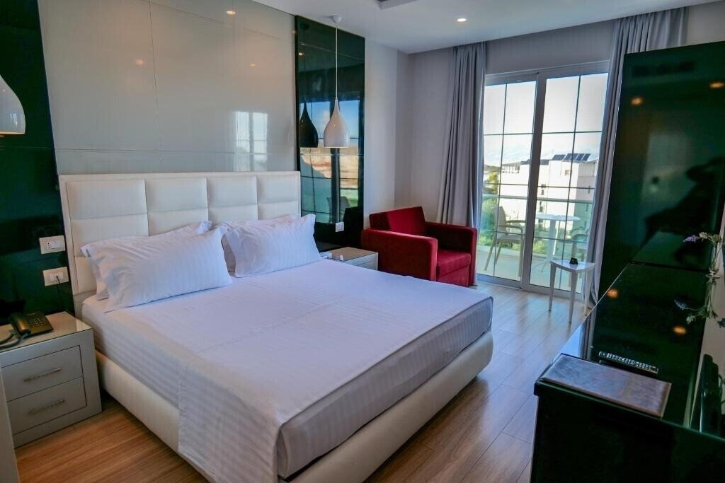 Фотографія Luxury 4*