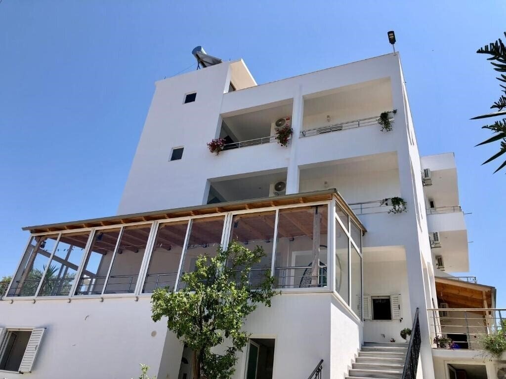 Фотография Joni Apartments (ex. Joni Aparments) 2*