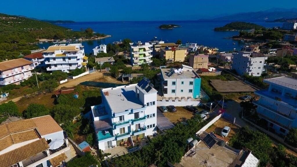 Zdjęcie Vila Enxhi 3*