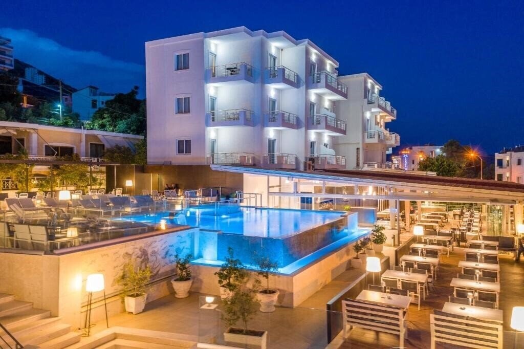 Hotel Agimi & S (ex. Agimi&S, Hotel Agimi Saranda) 4*