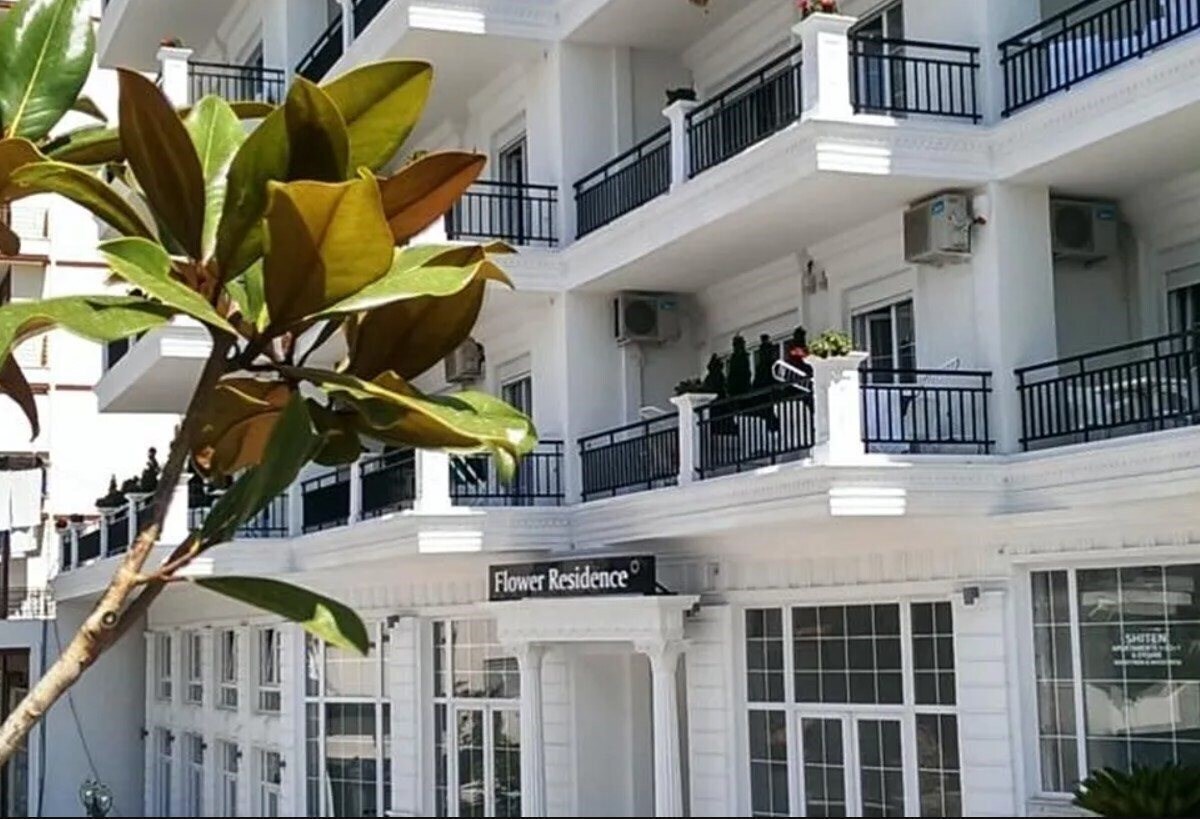 Готель Apartments Flower Residence 3*