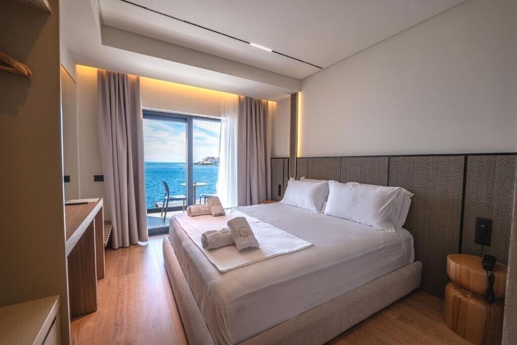 Зображення Hotel Grand Saranda 4*