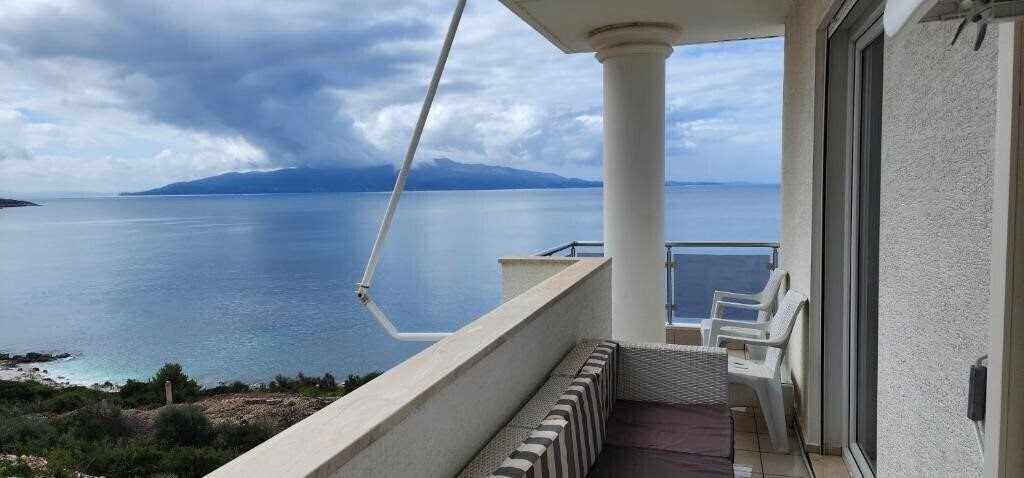 Готель White Residence Luxury Apartments (ex. White Residence Apartments) 4*