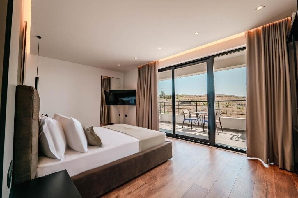 Obraz Cuni Luxury Hotel (ex. River Bistritsa) 3*