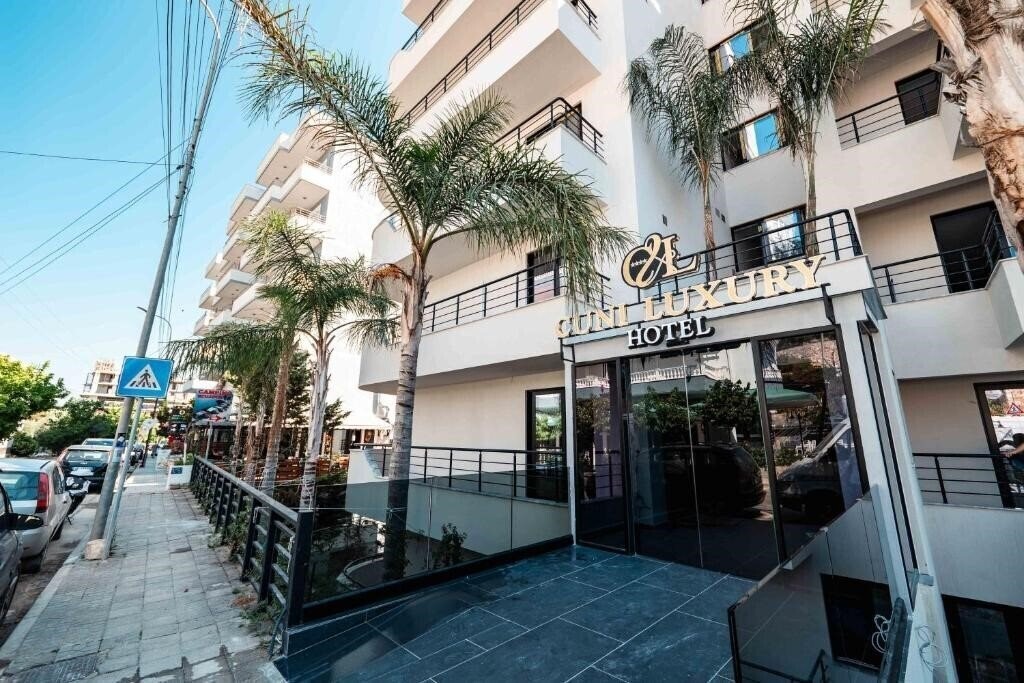 Hotel Cuni Luxury Hotel (ex. River Bistritsa) 3*