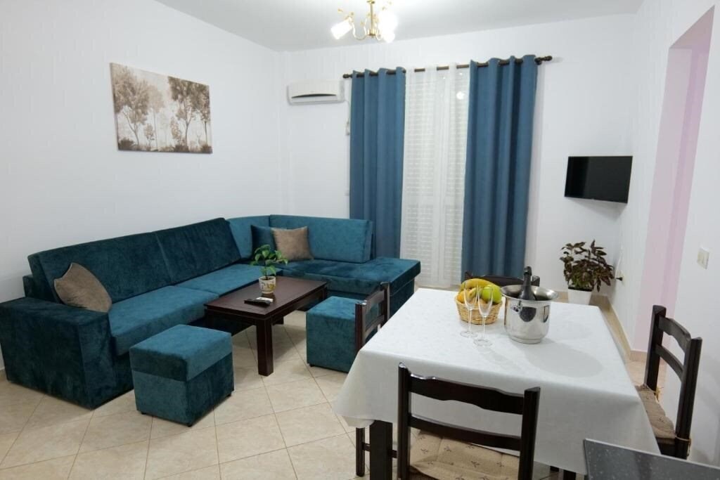 Obraz Ernest Apartments 3*